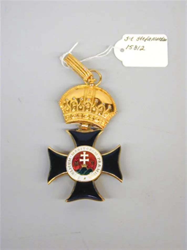Bild på Ordenstecken för kommendör med stora korset av S:t Stephansorden kungariket Ungern, C P Rothe, Wien ca 1900. Königlich ungarischer Orden des Heiligen apostolischen Königs Stephan
