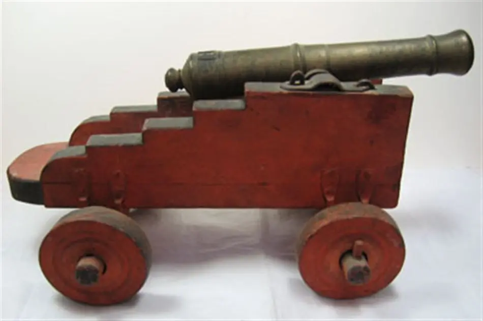 Salutkanon, miniatyrkanon med skeppslavett.