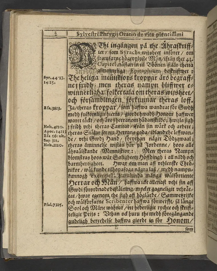 Agon regius, konglige Majesteetz till Swerige etc. H. Johans III... dödzkamp... Anteknat förste gången... på latiniskt språk... Dn. Jona Petri Nericio... Men nu... besmyckiat... medh Threnodia dramatica och... Drotningz Gunilæ epithaphijs... ich en... oration om... konungens... leffwerne... authore, Sylvestro Johan. Phrygio... Holmiæ A.C. 1620.