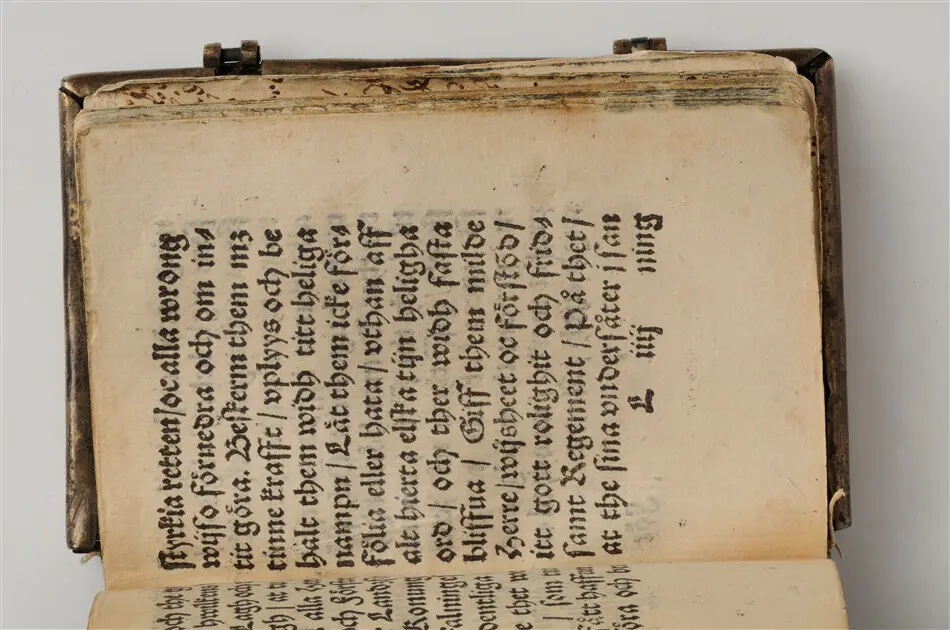 Bönbok, titel: "Någhra gudeligha böner utdragna aff then helga scrifft", tryckt hos Amund Laurentzon, Stockholm 1559.