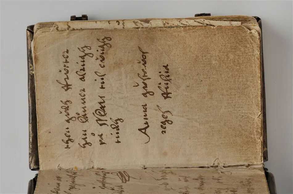 Bönbok, titel: "Någhra gudeligha böner utdragna aff then helga scrifft", tryckt hos Amund Laurentzon, Stockholm 1559.