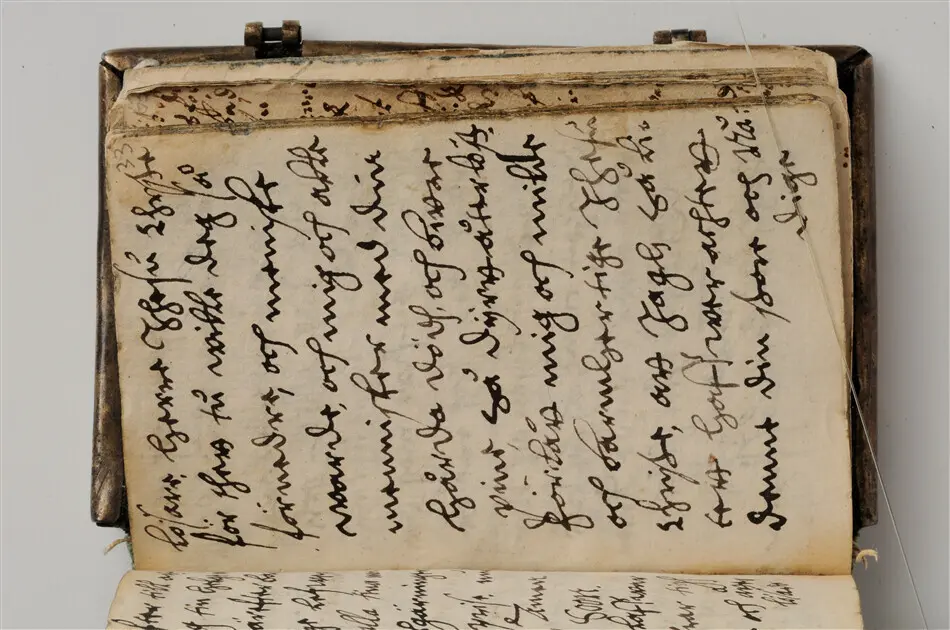 Bönbok, titel: "Någhra gudeligha böner utdragna aff then helga scrifft", tryckt hos Amund Laurentzon, Stockholm 1559.