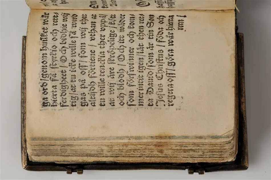Bönbok, titel: "Någhra gudeligha böner utdragna aff then helga scrifft", tryckt hos Amund Laurentzon, Stockholm 1559.