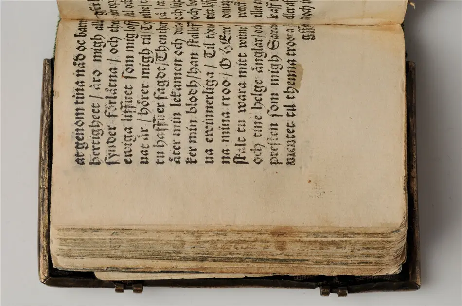 Bönbok, titel: "Någhra gudeligha böner utdragna aff then helga scrifft", tryckt hos Amund Laurentzon, Stockholm 1559.
