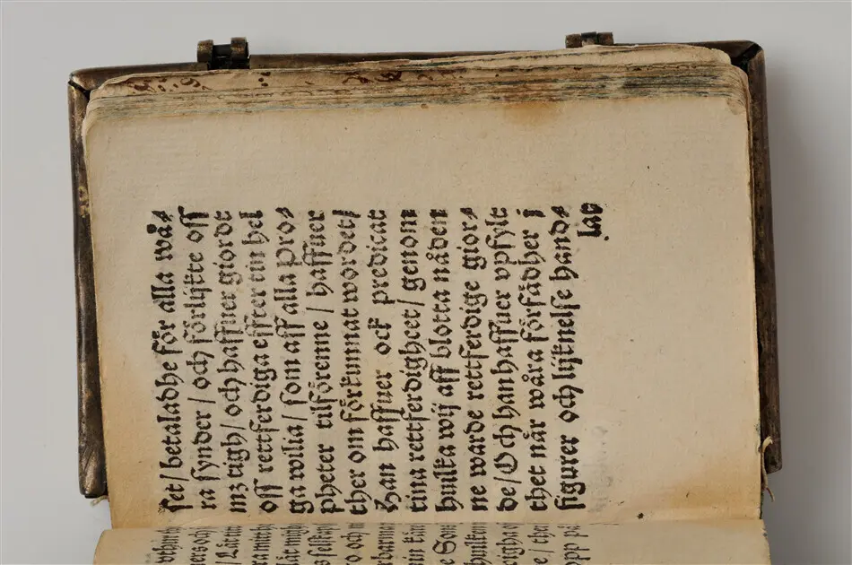 Bönbok, titel: "Någhra gudeligha böner utdragna aff then helga scrifft", tryckt hos Amund Laurentzon, Stockholm 1559.