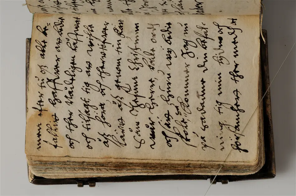 Bönbok, titel: "Någhra gudeligha böner utdragna aff then helga scrifft", tryckt hos Amund Laurentzon, Stockholm 1559.