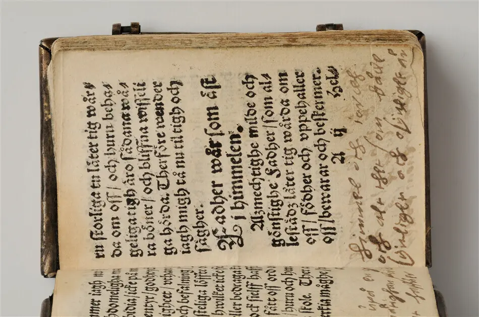 Bönbok, titel: "Någhra gudeligha böner utdragna aff then helga scrifft", tryckt hos Amund Laurentzon, Stockholm 1559.